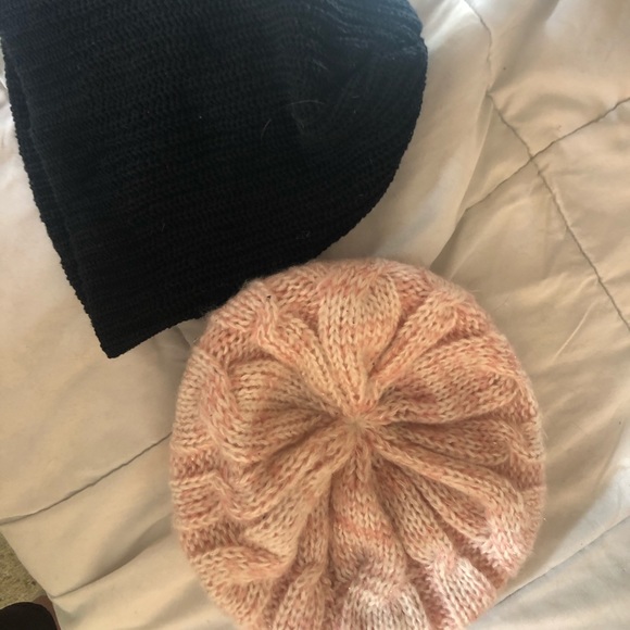 Winter hat bundle - Picture 4 of 4